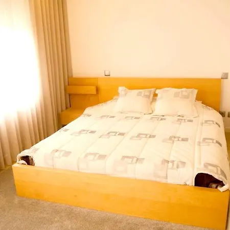 Διαμέρισμα With 2 Bedrooms In Agucadoura, With Wifi