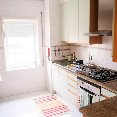 아파트 With 2 Bedrooms In Agucadoura, With Wifi Agucadoura