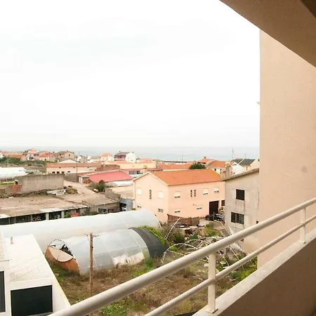 With 2 Bedrooms In Agucadoura, With Wifi